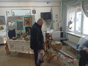 Выставка «Волшебство материнских рук»
