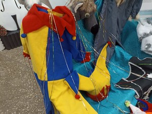 Выставка "История новогоднего костюма"
